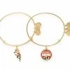 Brand new 🎉 Disney Alex & Ani Bracelet Set - Elastigirl - Incredible Mom 🌟 2 Brand new 🎉 Disney Alex & Ani Bracelet Set - Elastigirl - Incredible Mom 🌟 -Disney Sales sc102274