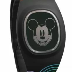 Brand new 🧨 Disney Magicband Plus - Mickey Mouse Multicolored 🔔